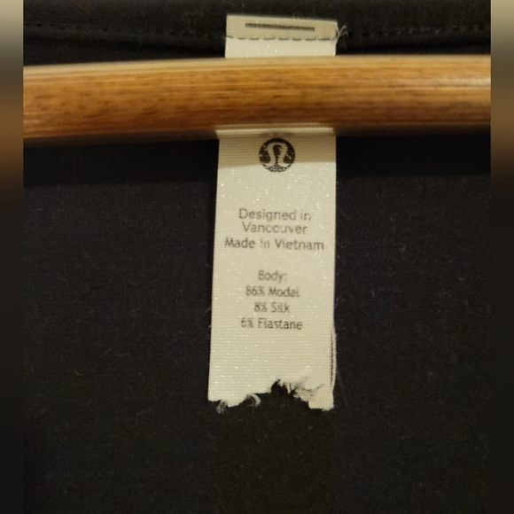 Lululemon twist front long sleeve - Picture 3 of 5